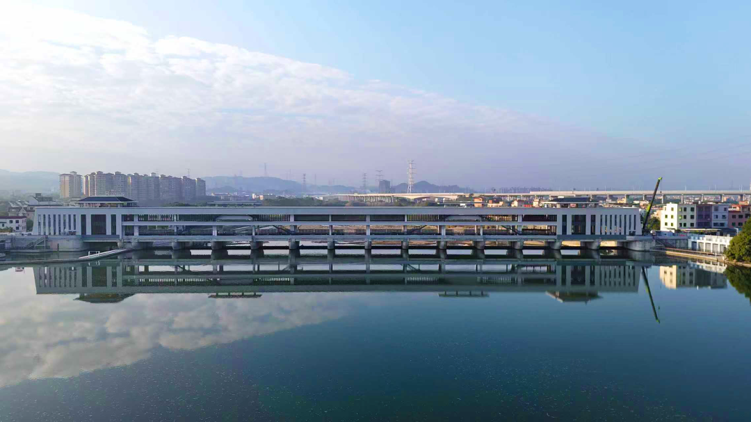 大坳拦河闸坝上游.jpg